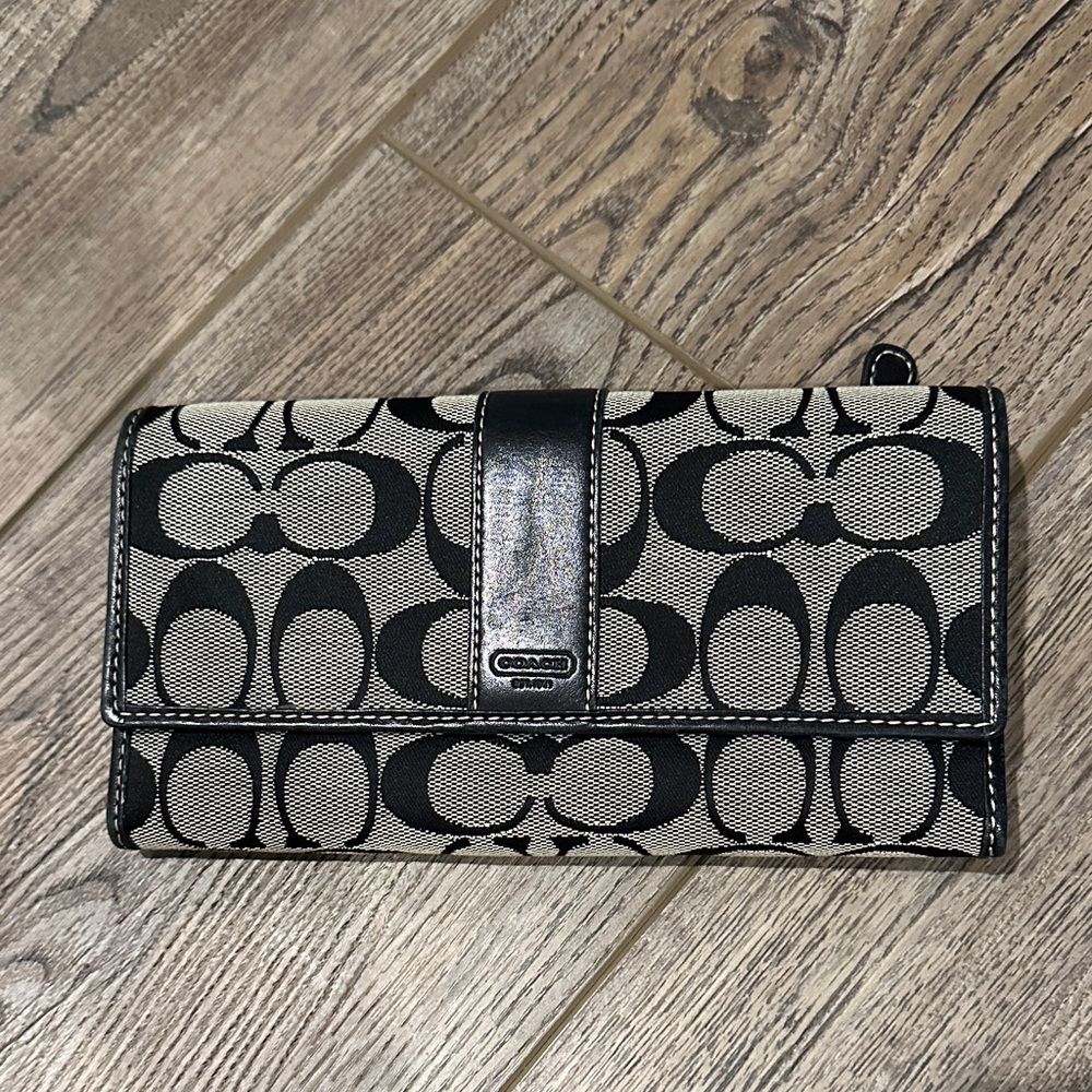 Coach Signature Black and Cream Clutch